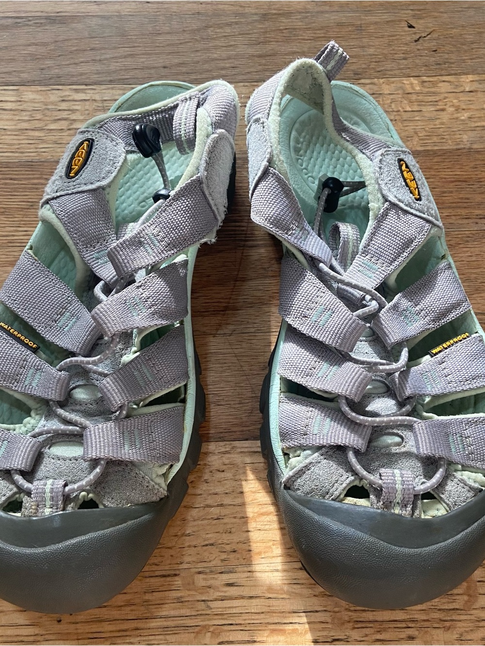 KEEN Newport H2 Women's Hiking Water Sandals Grey Mint Green Size 9